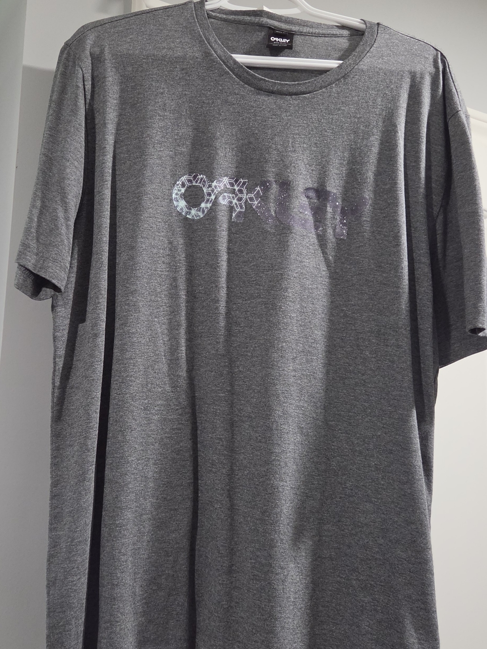Oakley Men’s Gray Graphic Logo Short Sleeve Tee